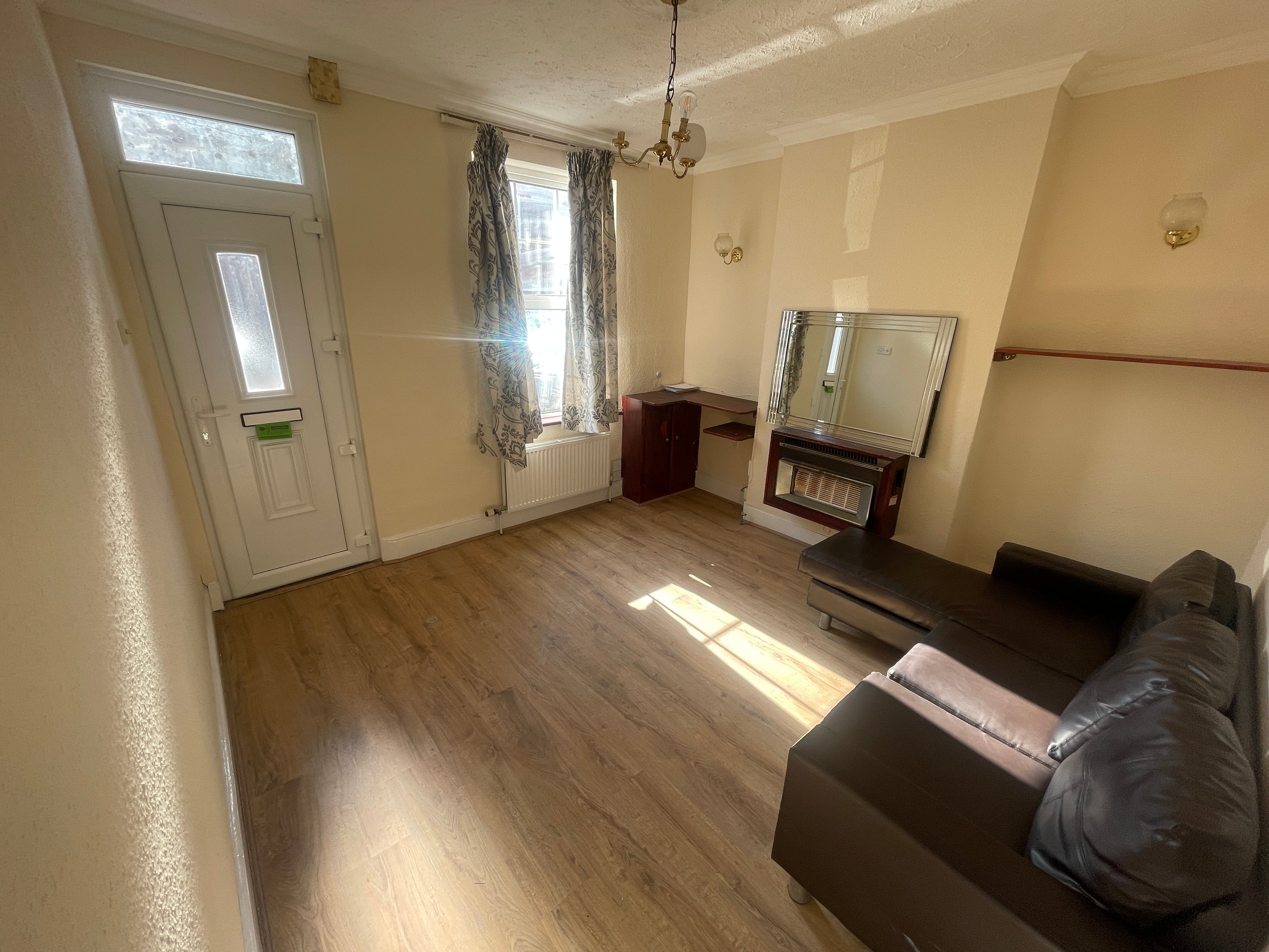 House Newcombe ROad in Luton
