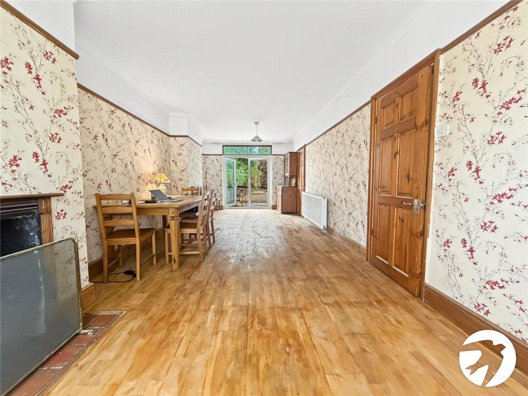 House Chelsfield Lane in Greater London
