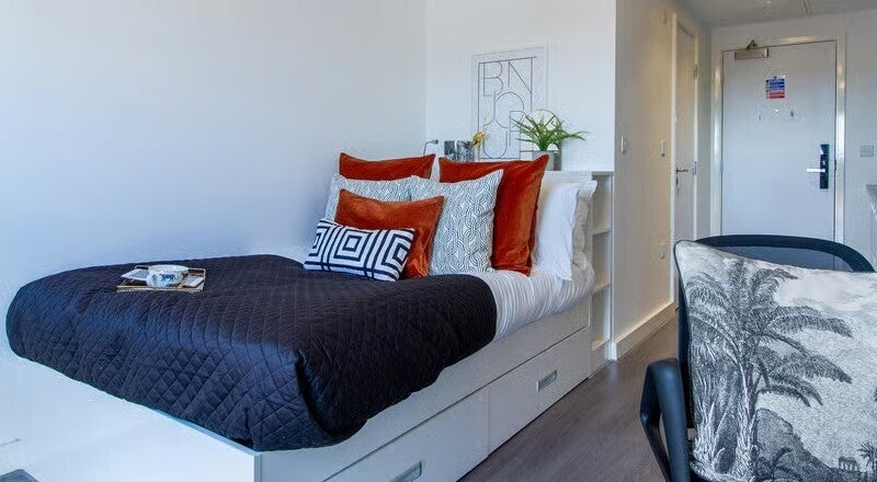 Room Henstead Street in Birmingham