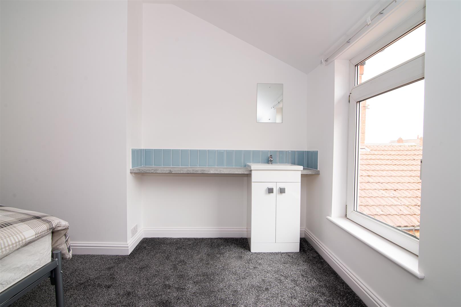 Room Meriden Street in Coventry