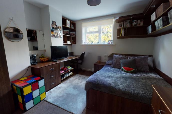 Flat Otley Road in Leeds