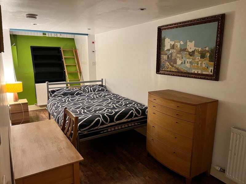 Room Dalry Road in City of Edinburgh