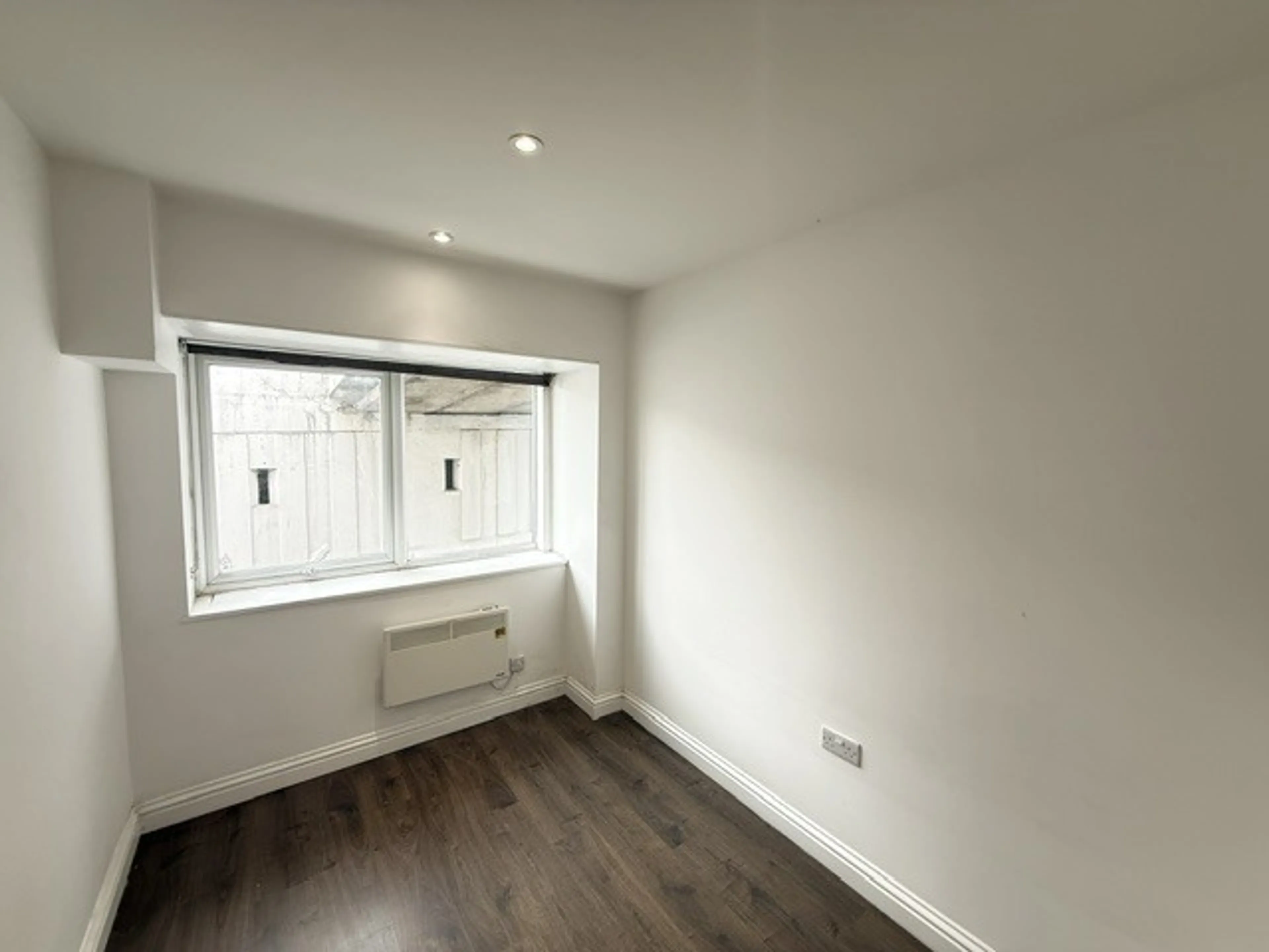 Flat Market Street in Watford