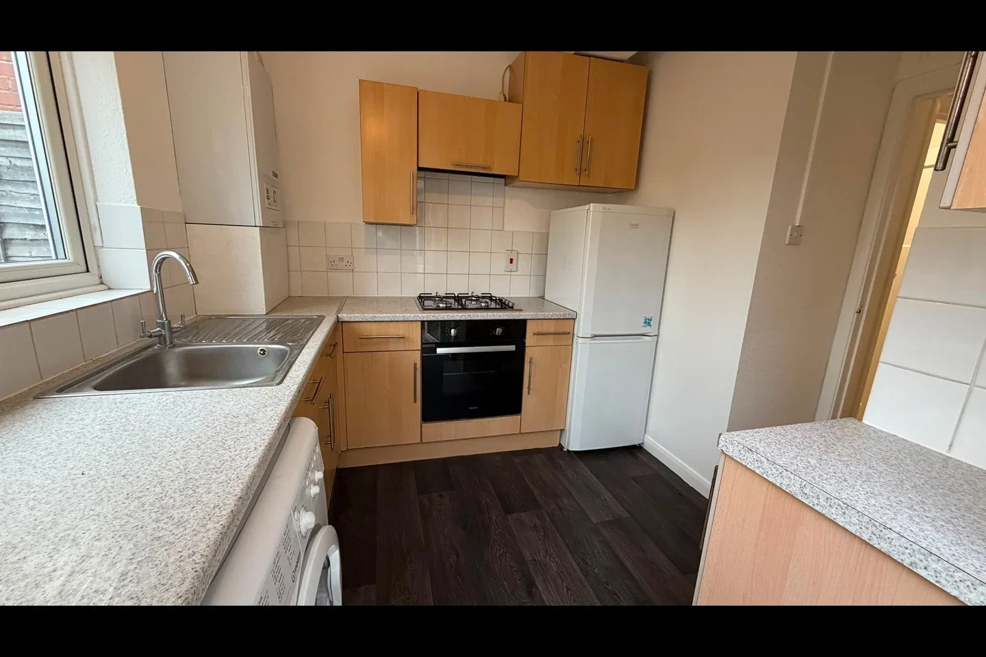 Flat Medway Gardens in Greater London