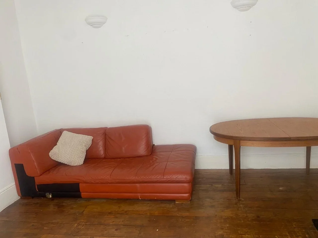 Room Hazelbank Road in Greater London