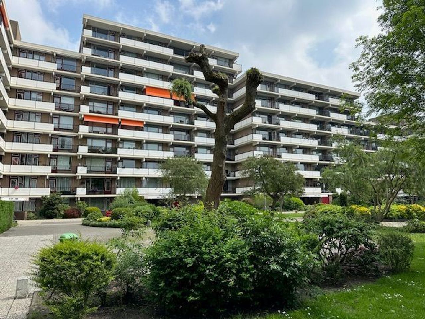 Appartement Hammarskjöldlaan 301 in Rijswijk