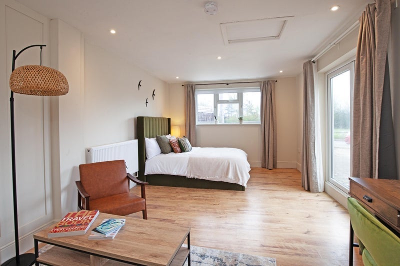Room Chelmer Road in Chelmsford