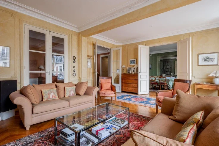 Appartement Avenue de la Bourdonnais à Paris