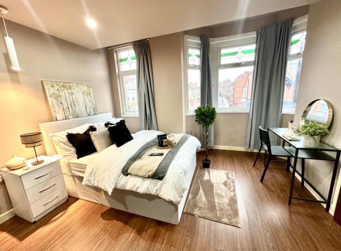 Room Albany Road in Coventry