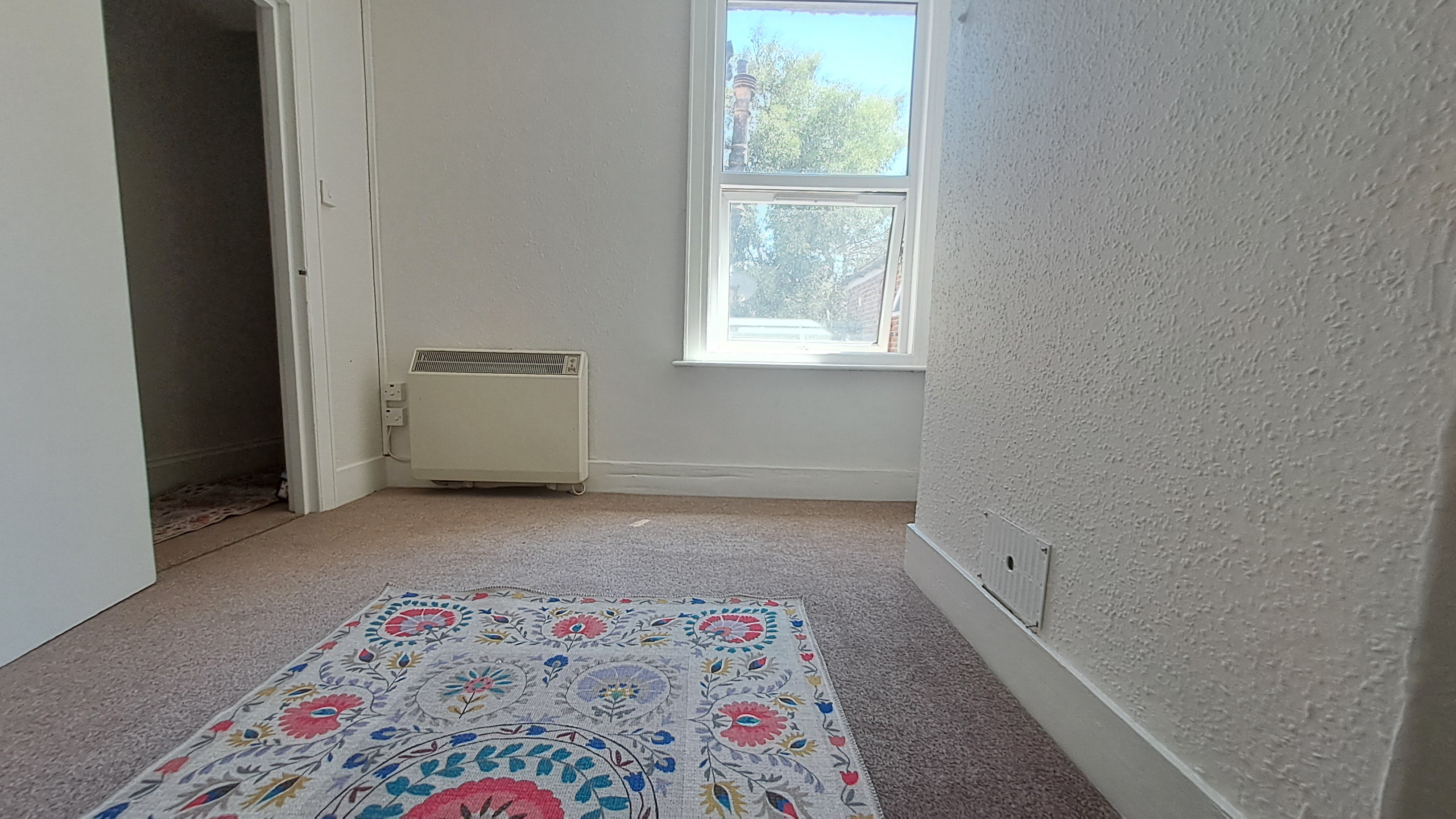 Flat Talbot Road in Arun