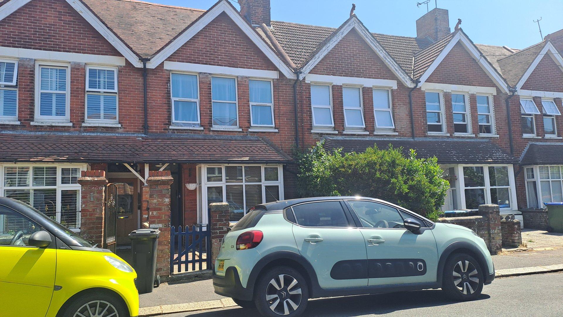 Flat Talbot Road in Arun