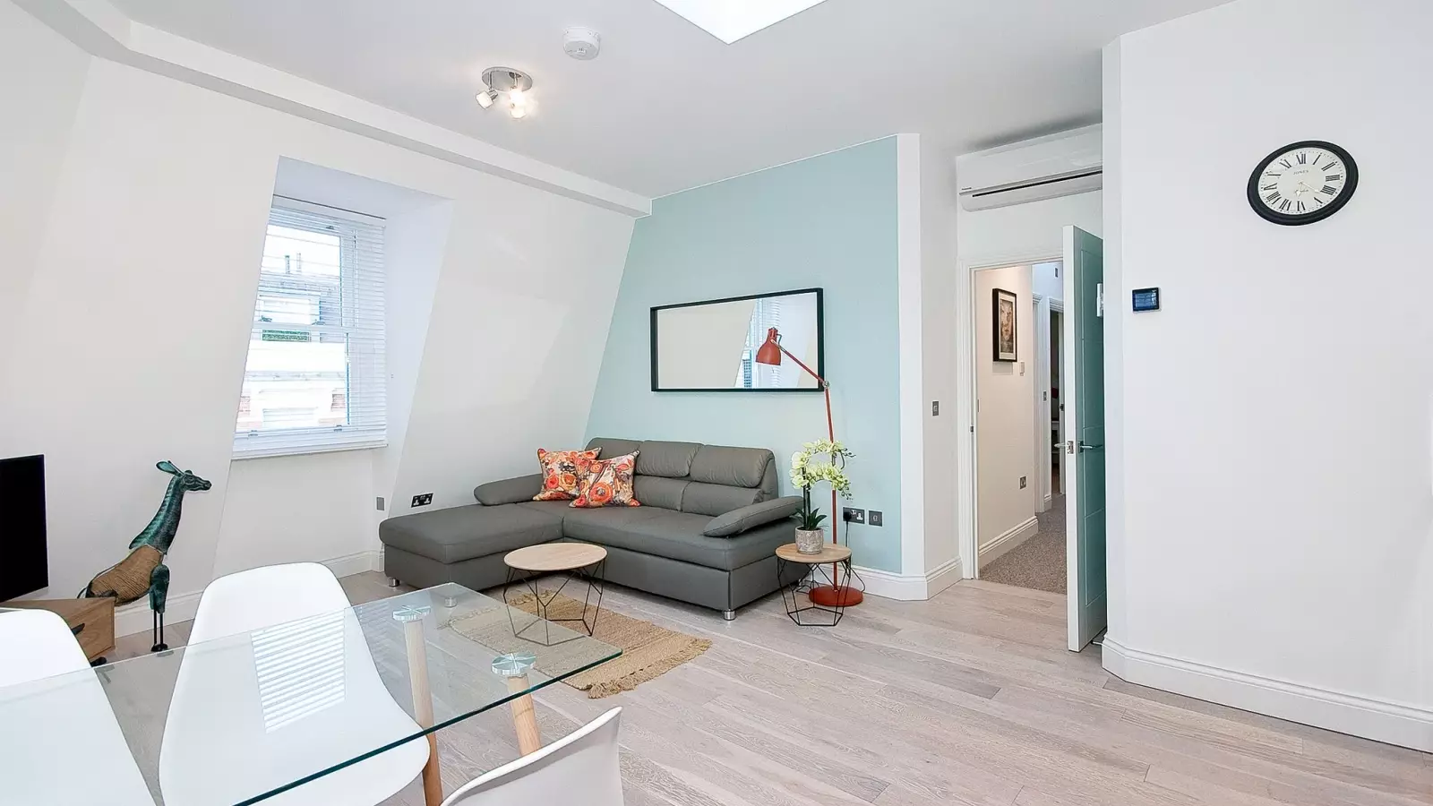 Flat Shelton Street in City of Westminster