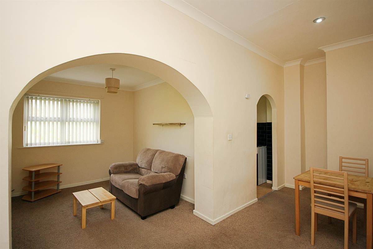 Flat St Lawrence Square in Newcastle upon Tyne