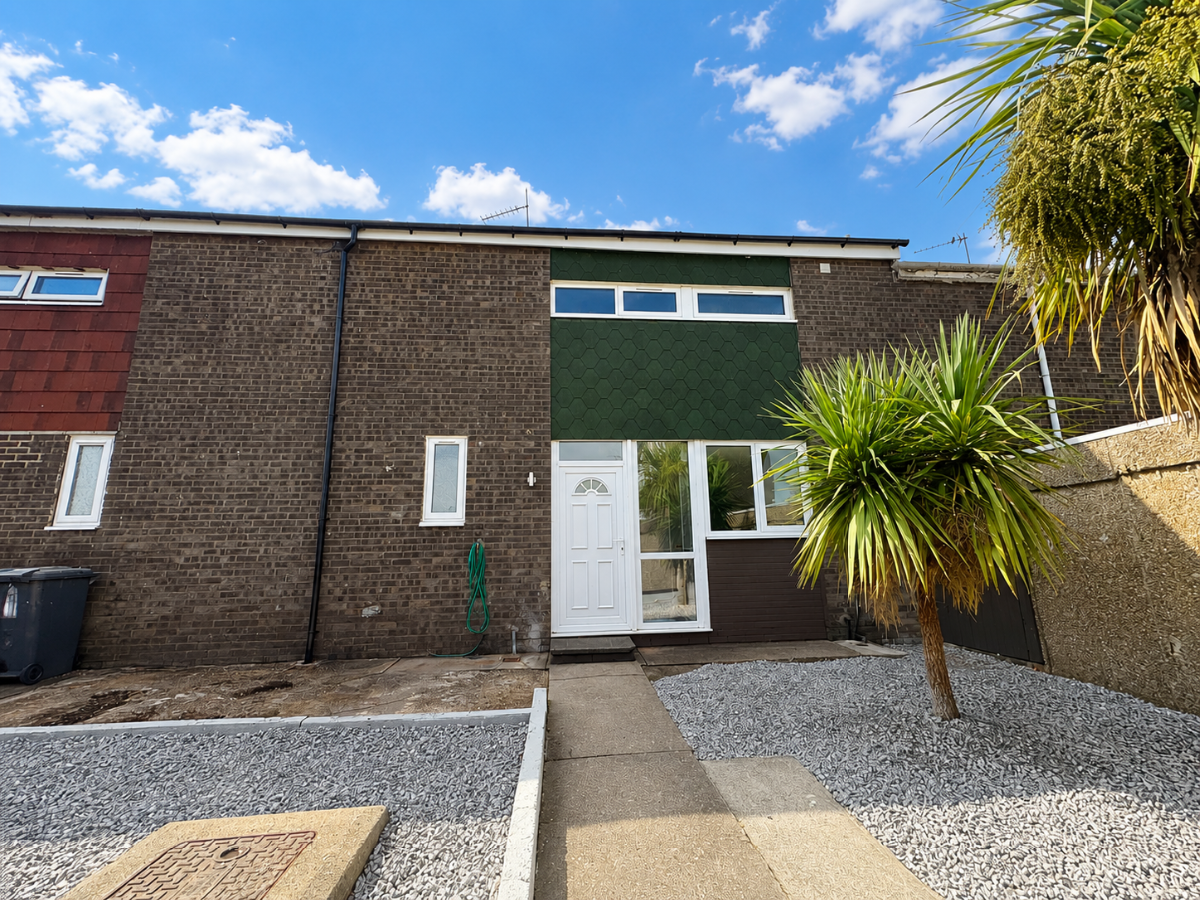 House Madron Close in Hull