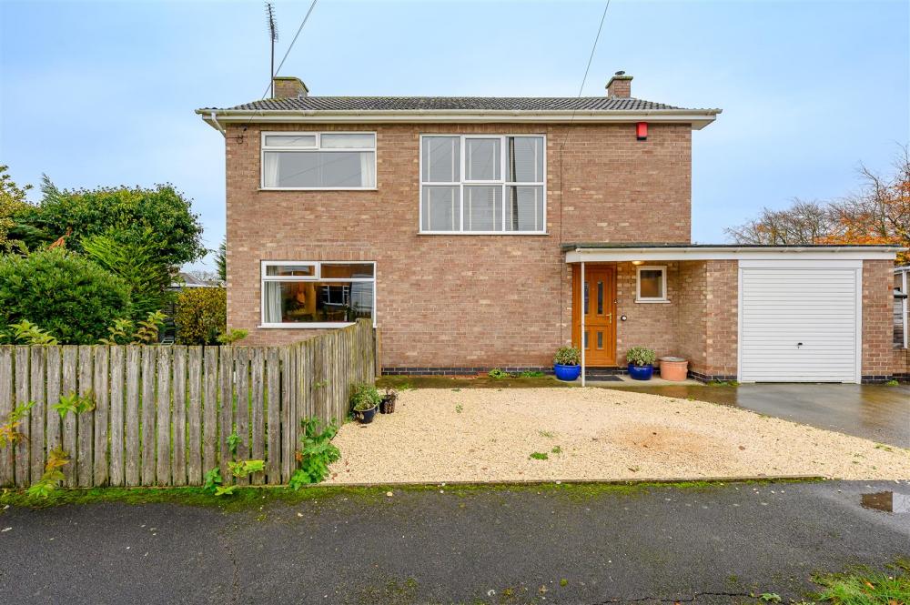 House Lorraine Avenue in Elvington