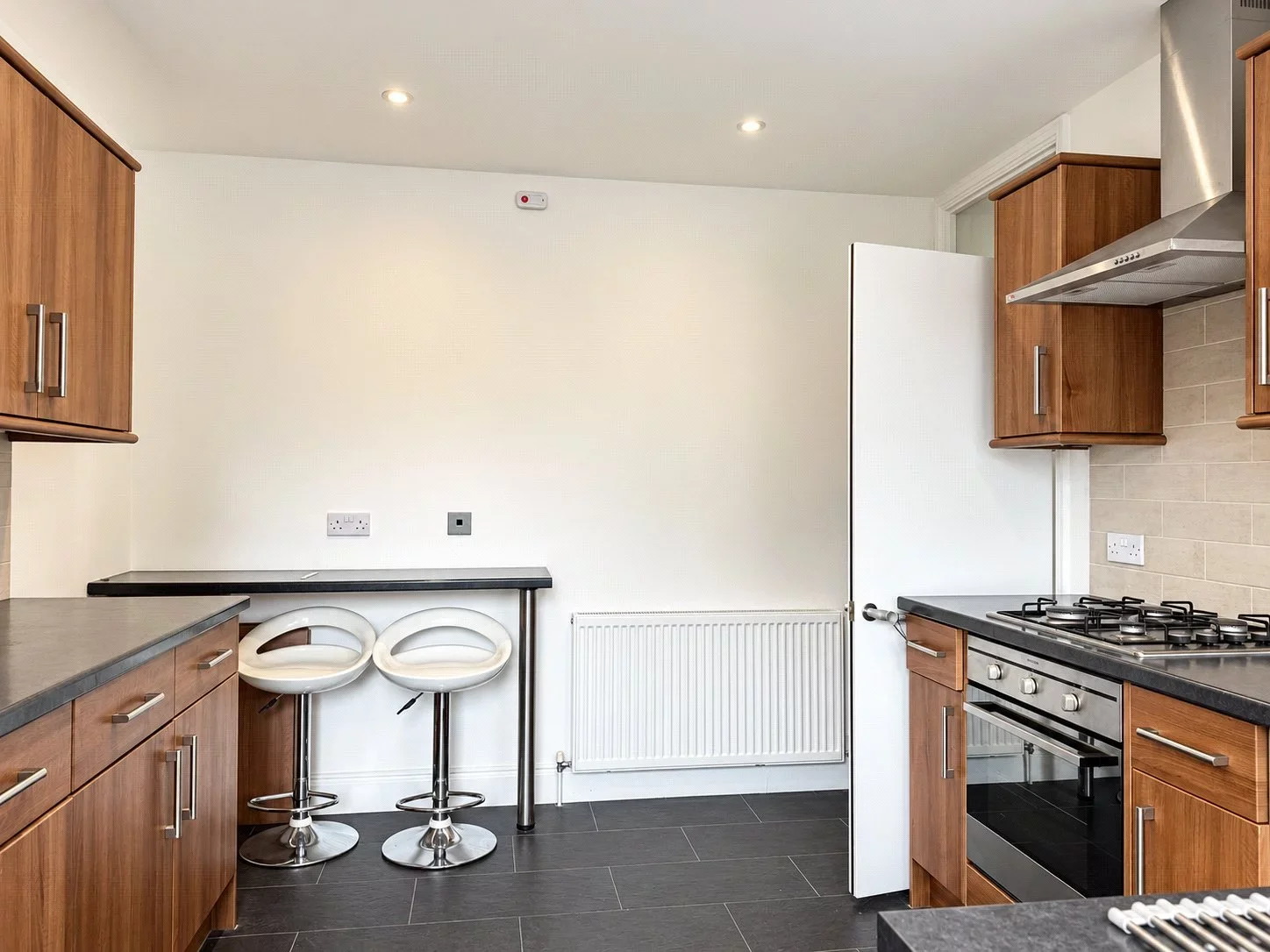 Flat St Albans Road in Greater London