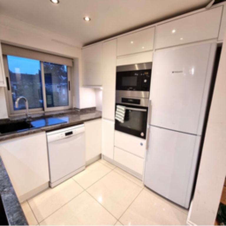 Flat Ridgemont Close in Oxford