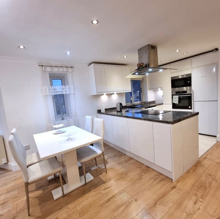 Flat Ridgemont Close in Oxford