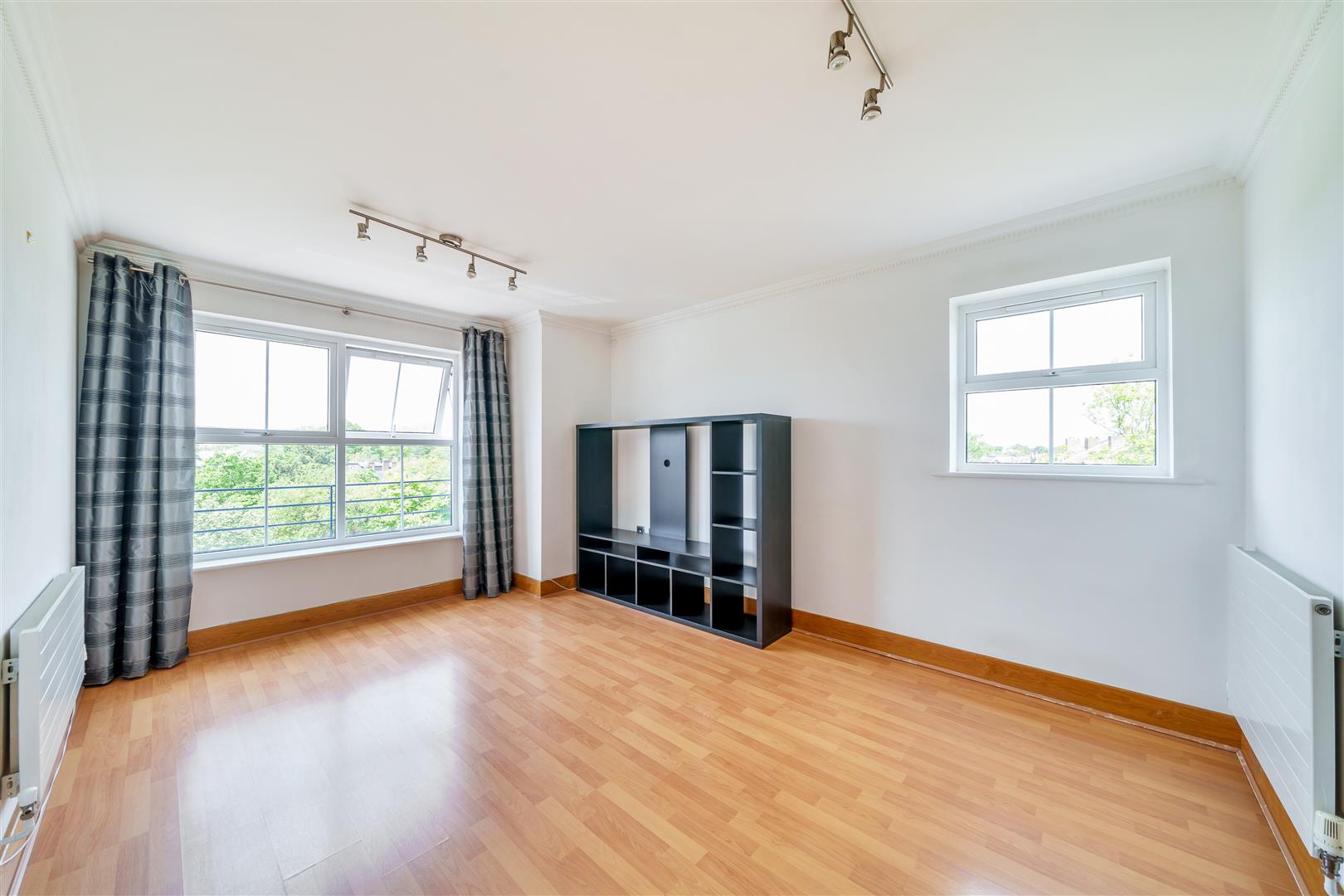 Flat Richmond Road in Greater London