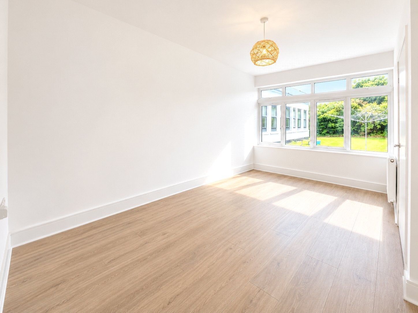 Flat Elizabeth Way in Harlow