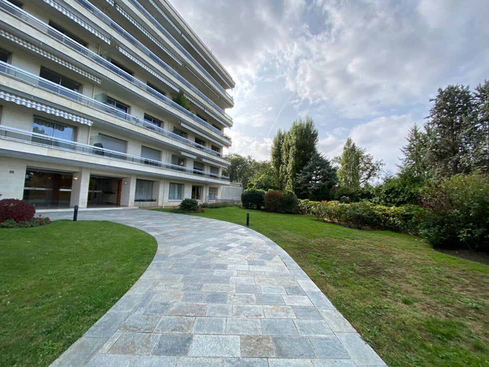 Flat Boulevard de la Porte Verte in Versailles