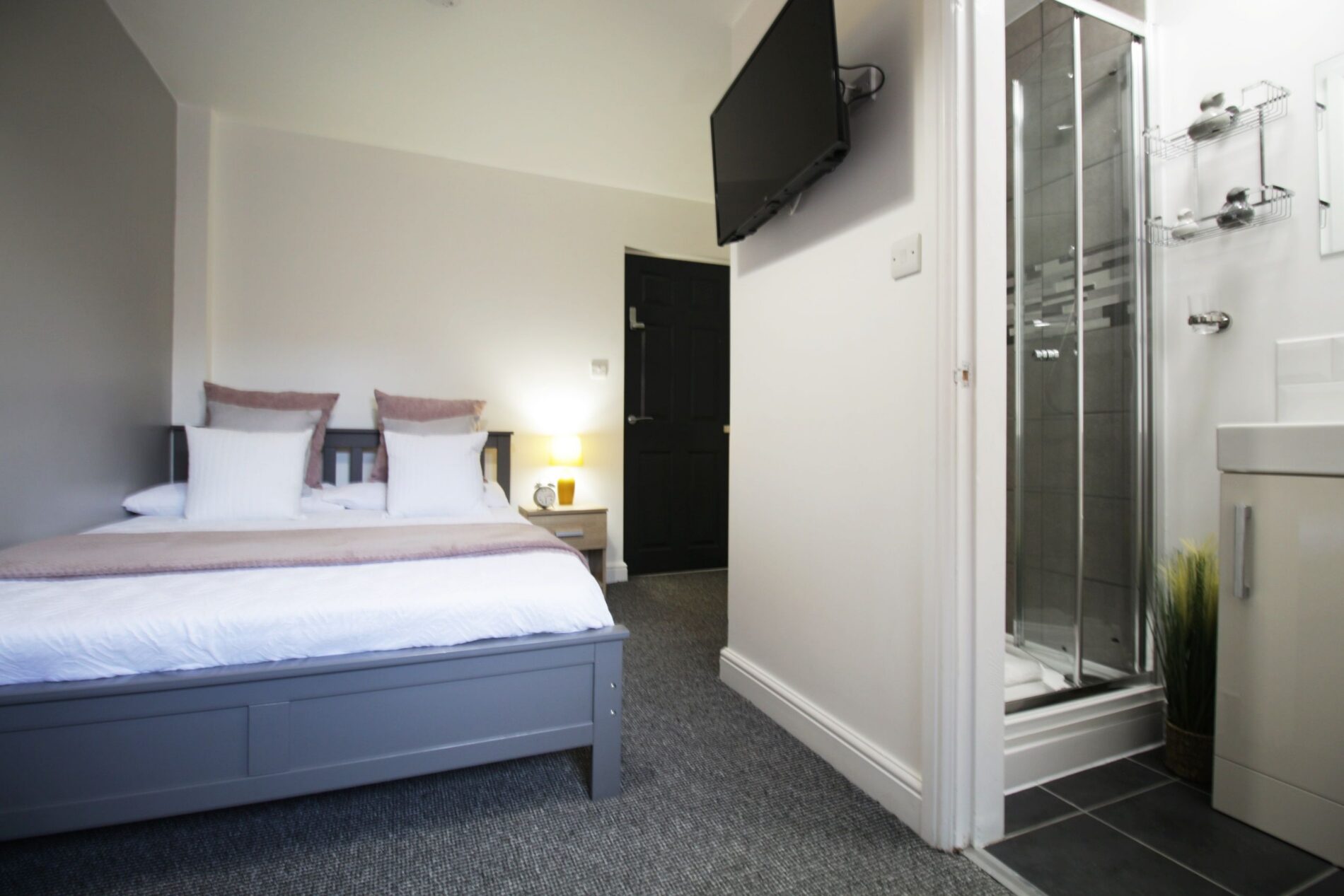 Room Park Street in Lincoln