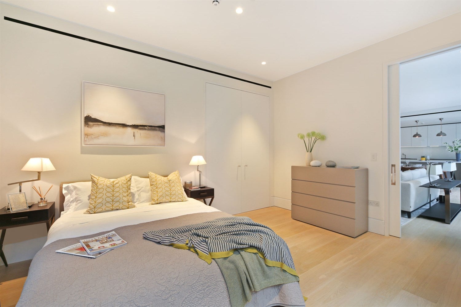 Flat Holland Green Place in Greater London
