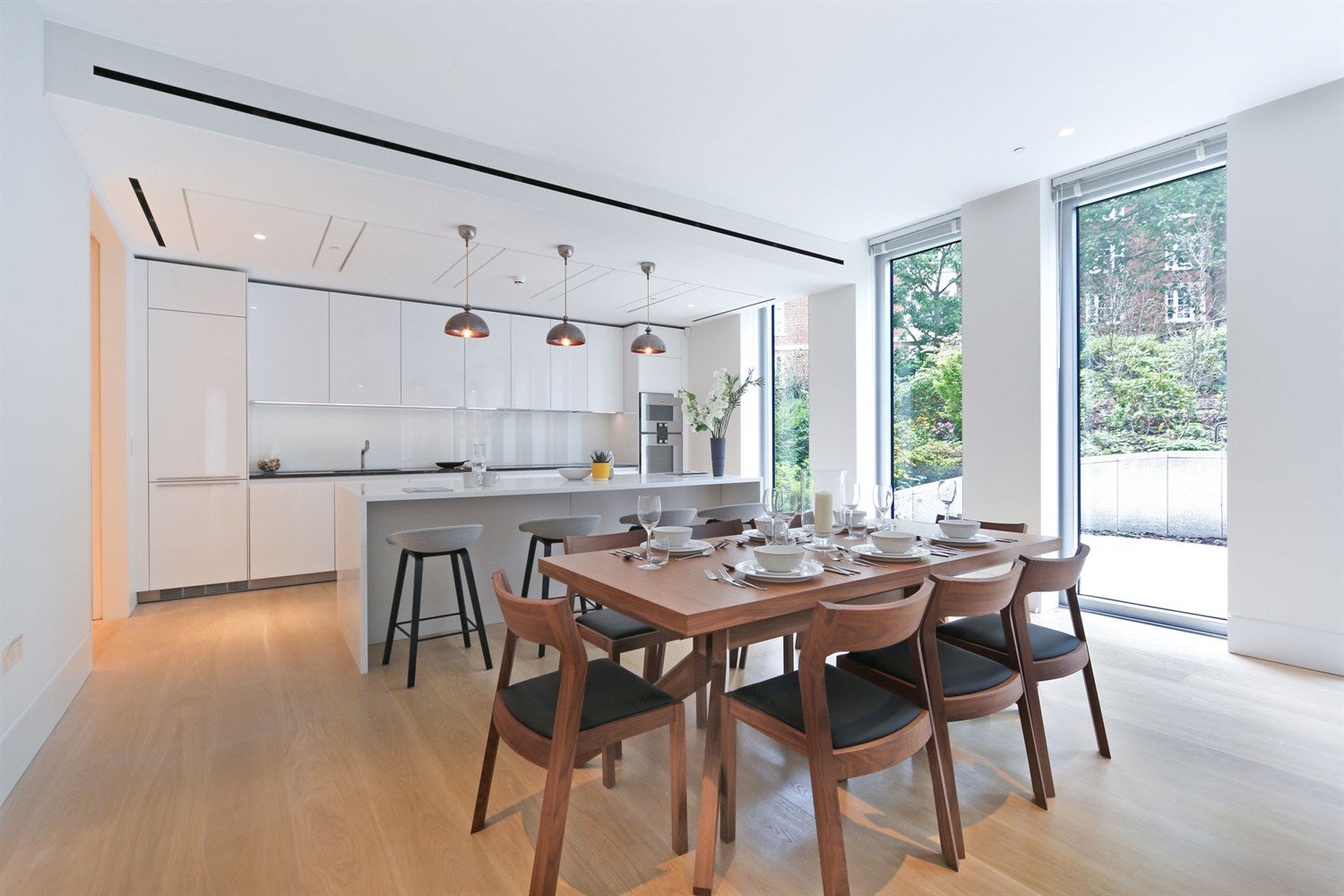 Flat Holland Green Place in Greater London