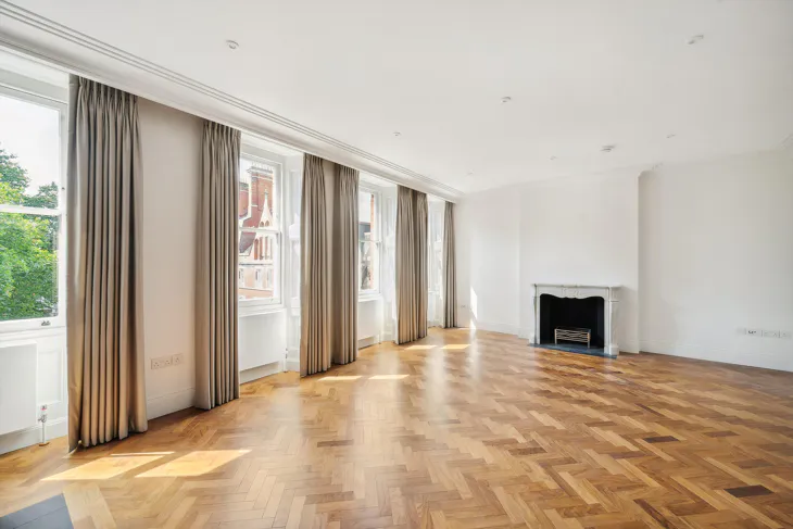 Flat Cadogan Square in Greater London