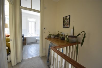 Flat Charlton Road in Greater London