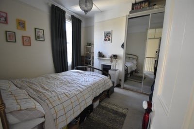 Flat Charlton Road in Greater London