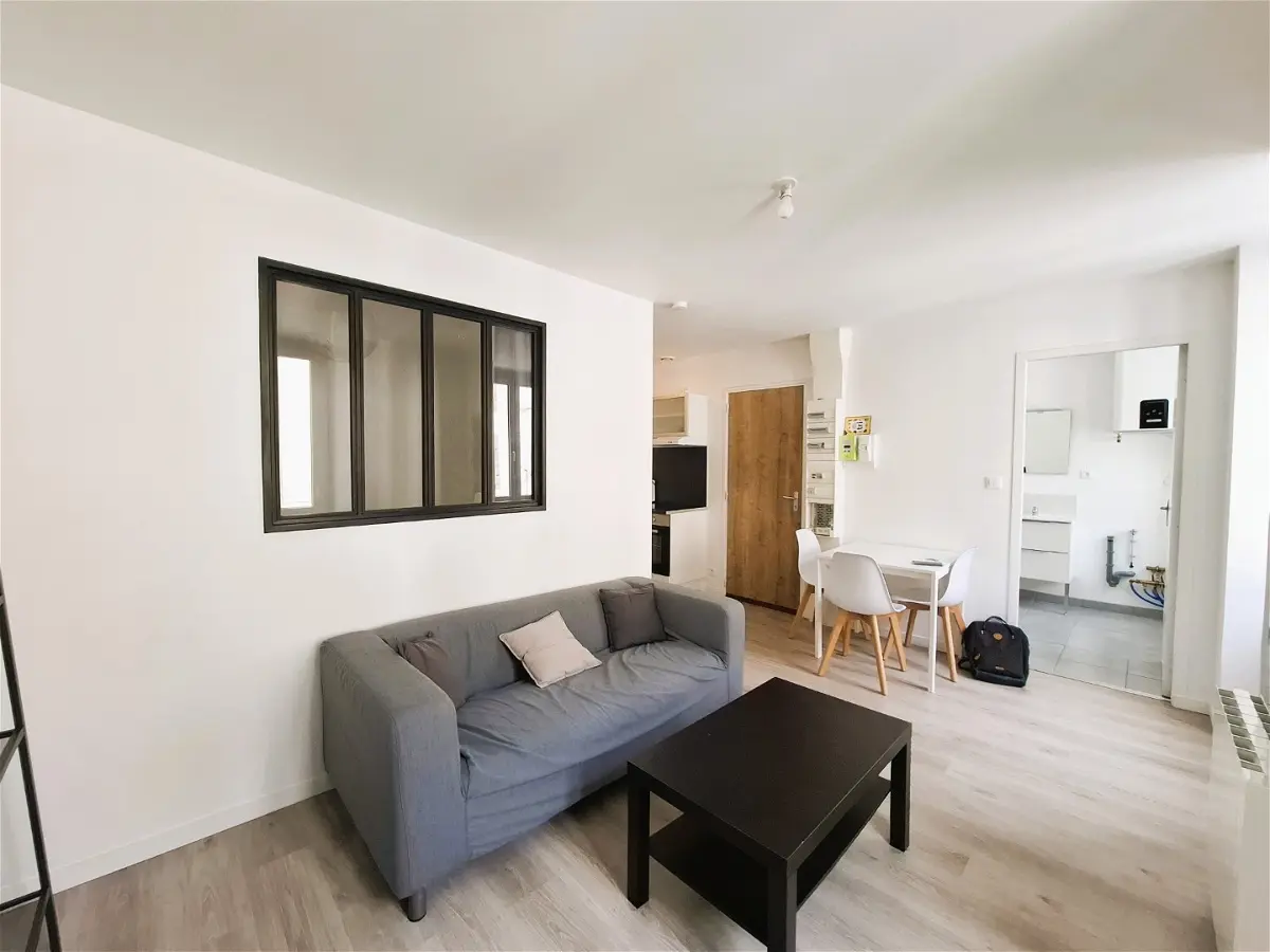 Flat Rue Robespierre in Brest