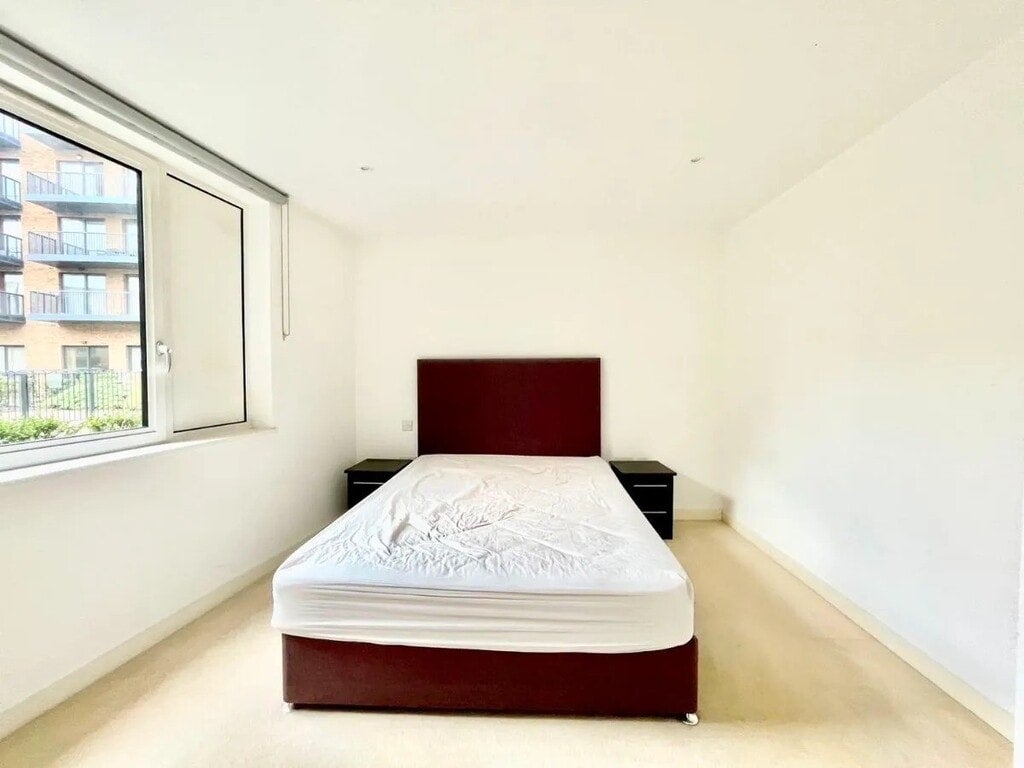 Flat Ashton Reach in Greater London