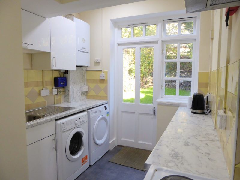 Room Fitzneal Street in Greater London