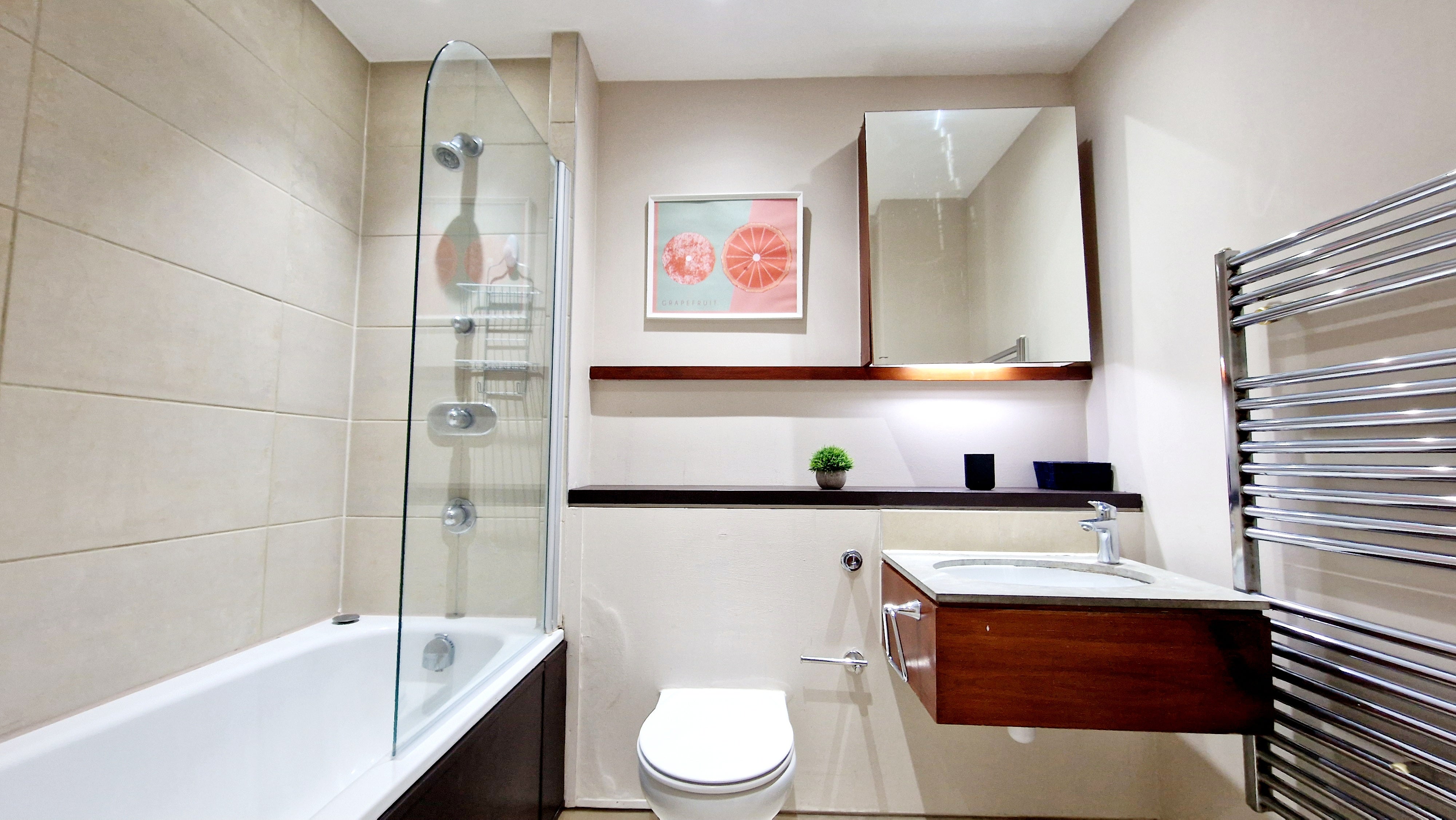 Flat Praed Street in City of Westminster