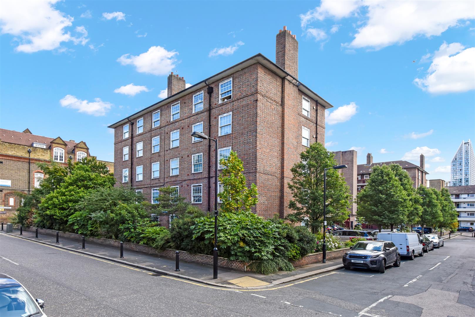 Flat Bittern Street in Greater London