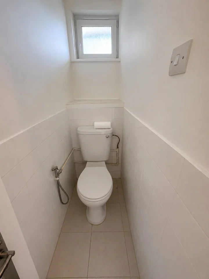 Flat Dod Street in Greater London