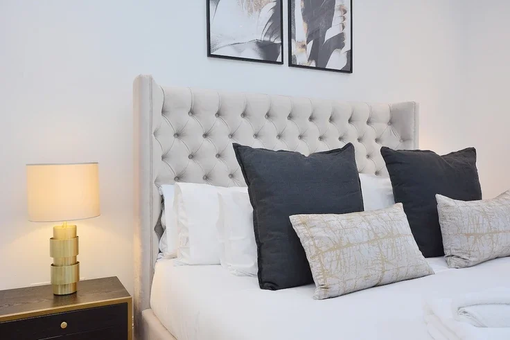 Flat Queensberry Place in Greater London