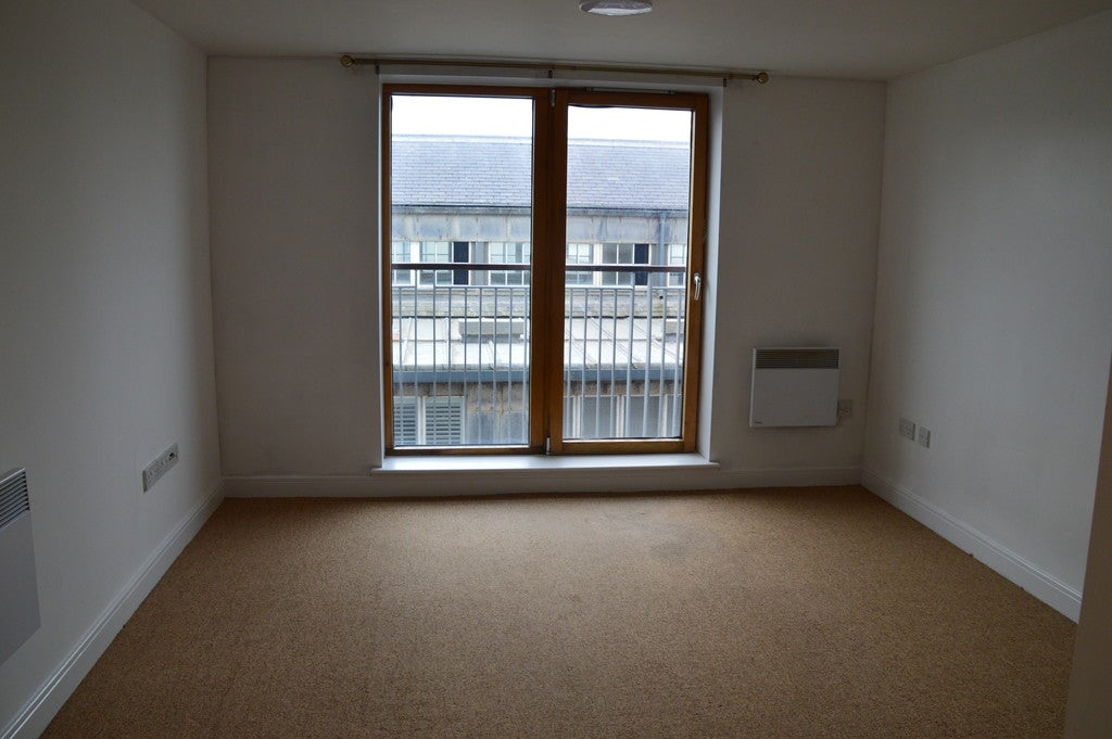 Flat Knightstone Causeway in Weston-Super-Mare