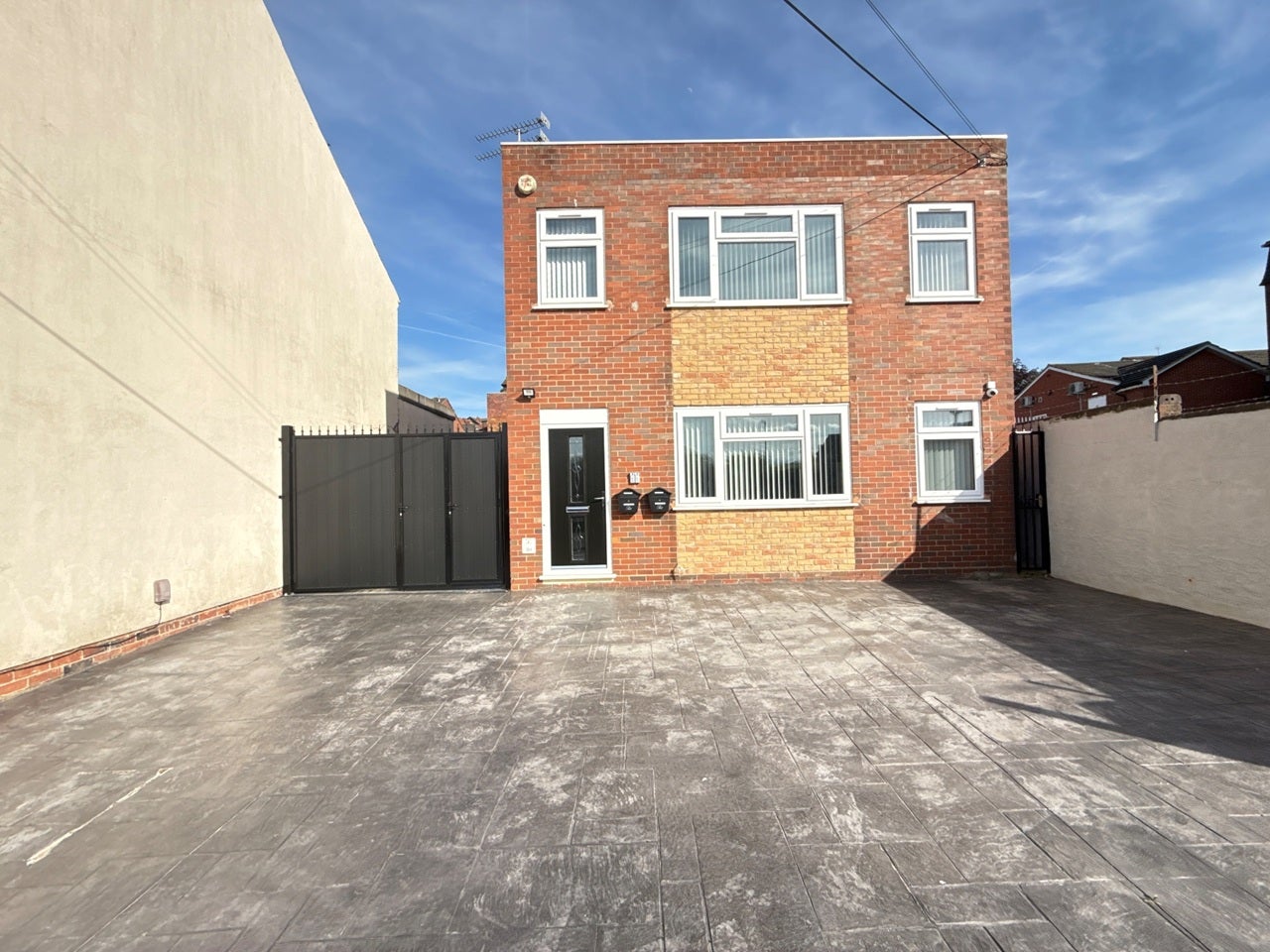 Flat North Street in Dudley