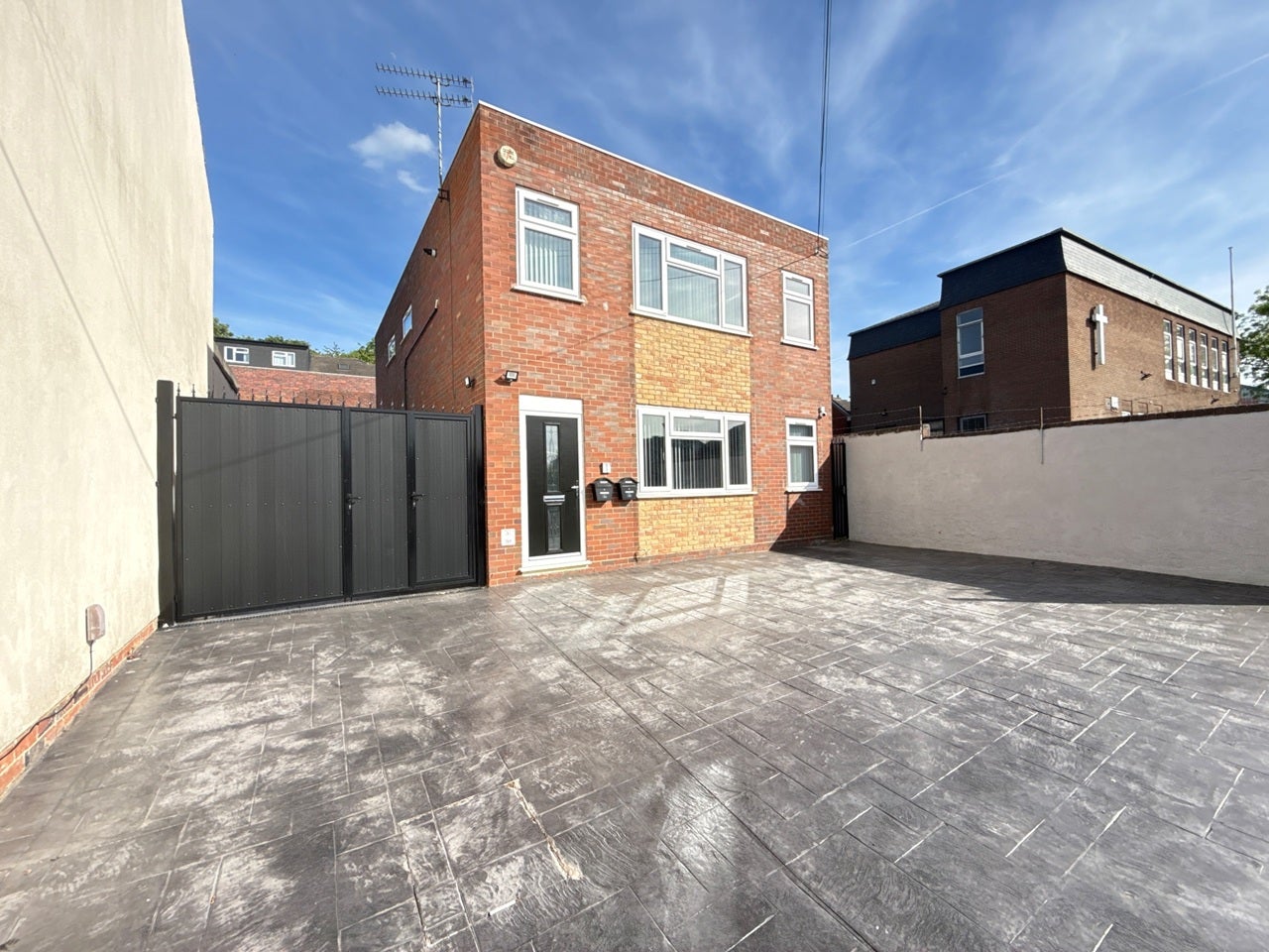 Flat North Street in Dudley
