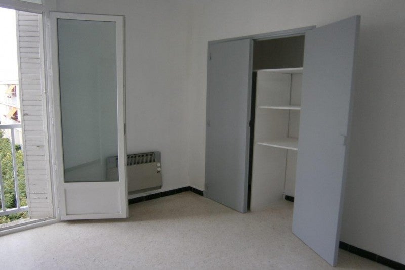 Appartement Allée Serge Loiseau à Nîmes