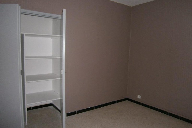 Appartement Allée Serge Loiseau à Nîmes