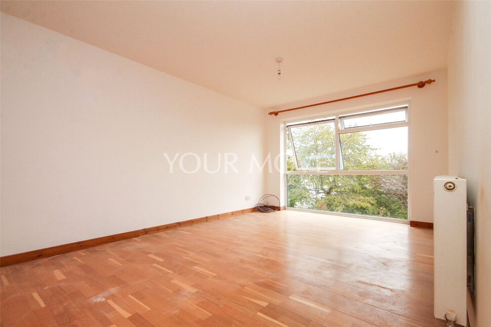 Flat South Street in Greater London