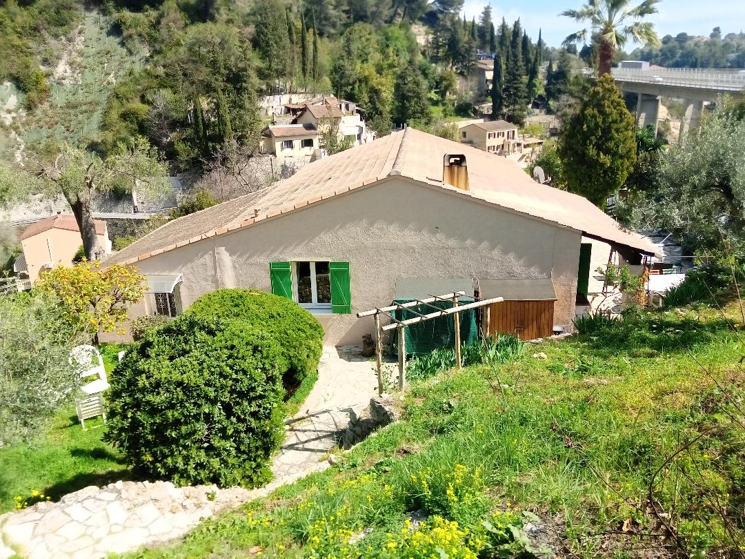 Room Route de Castellar in Menton