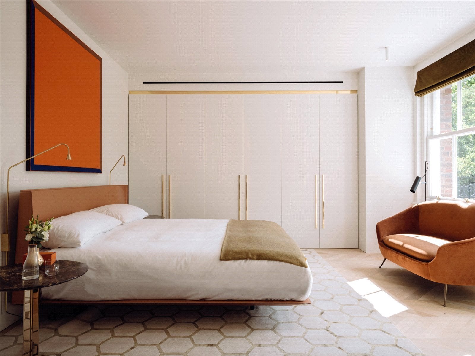 Flat Maresfield Gardens in Greater London