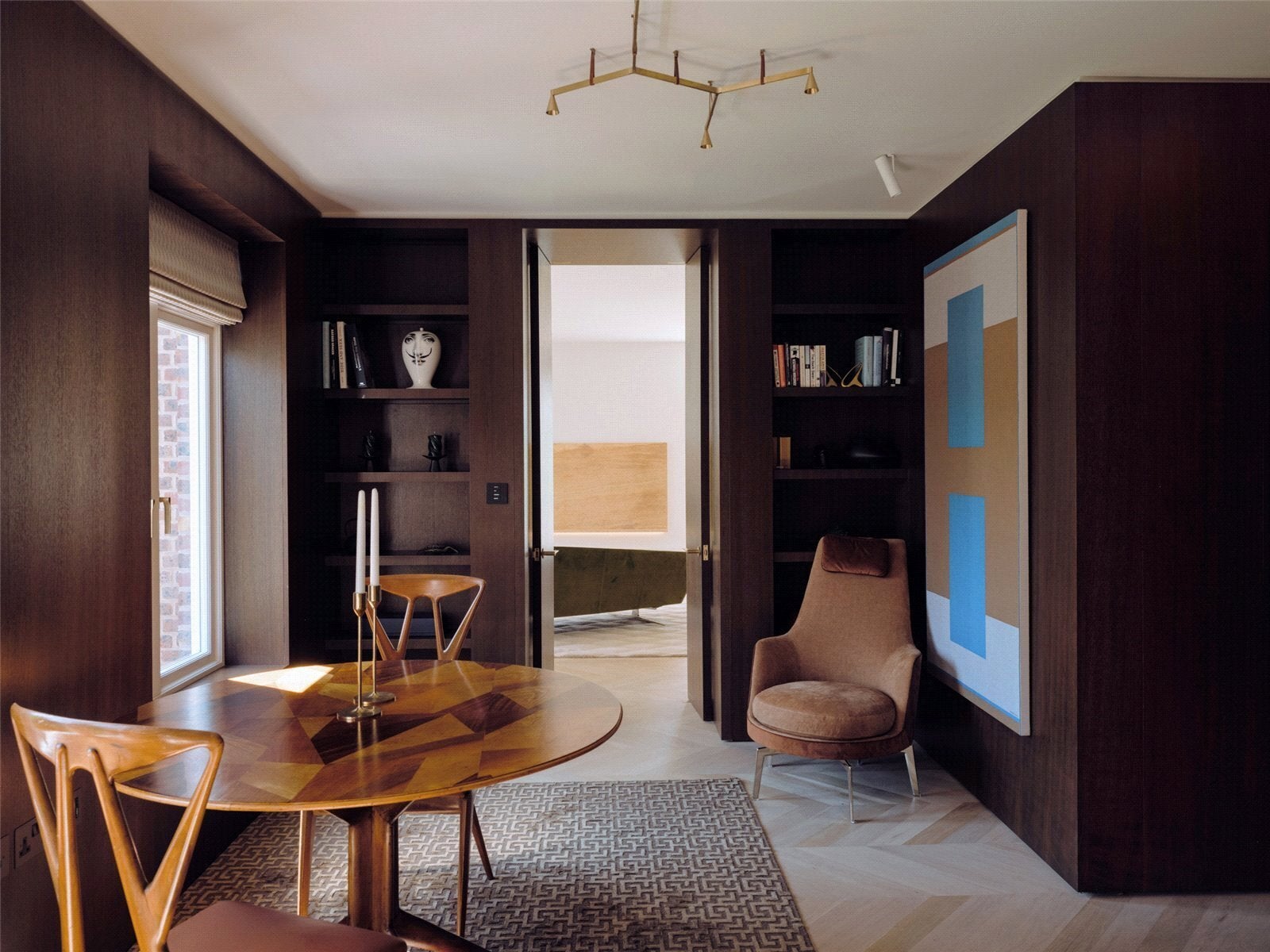 Flat Maresfield Gardens in Greater London