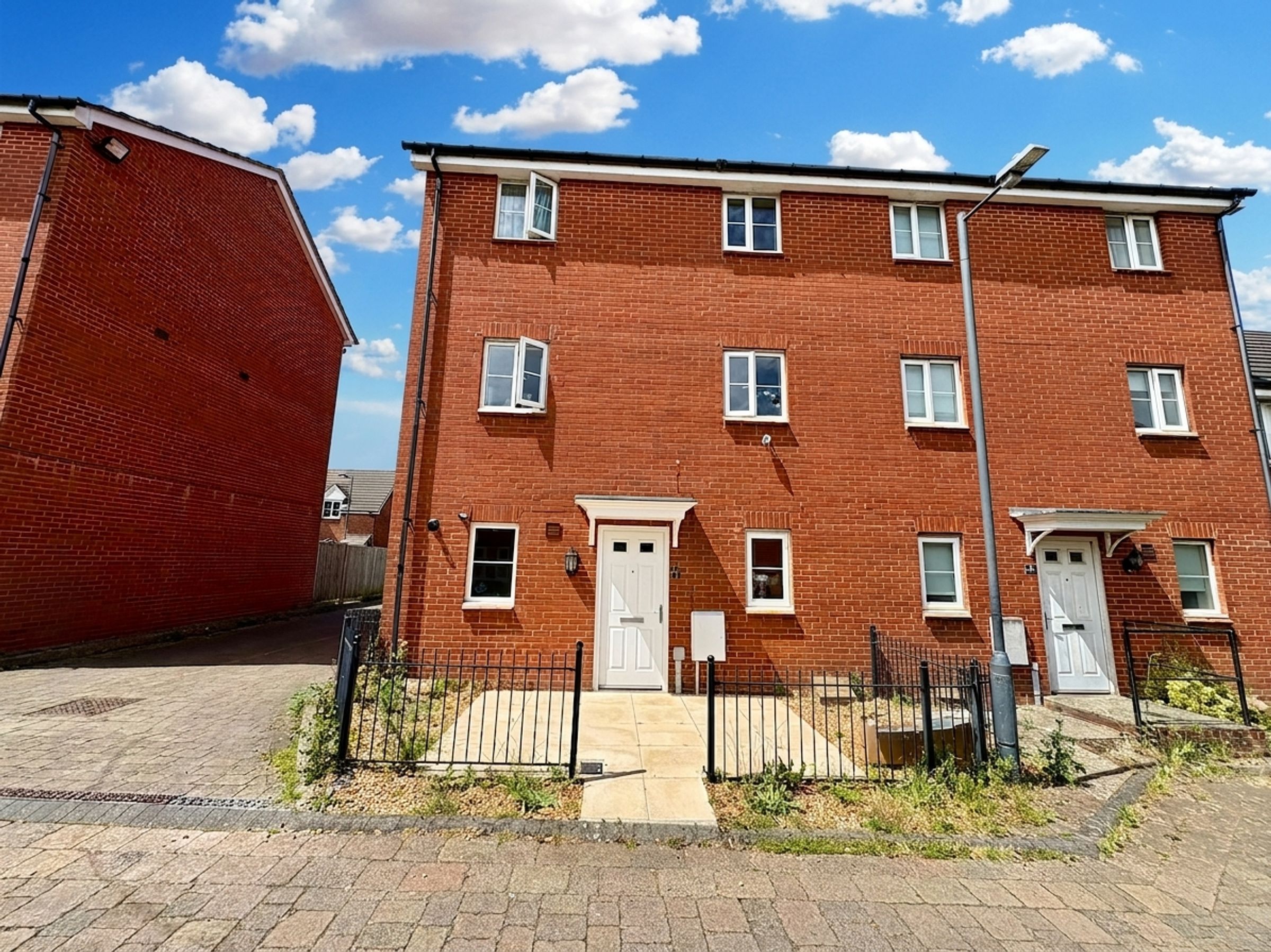 House Emerson Square in Bristol