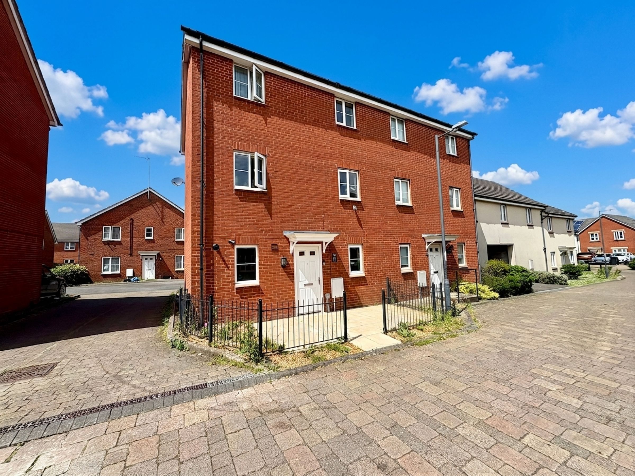 House Emerson Square in Bristol