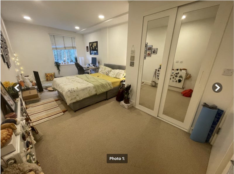 Room Market Road in Greater London